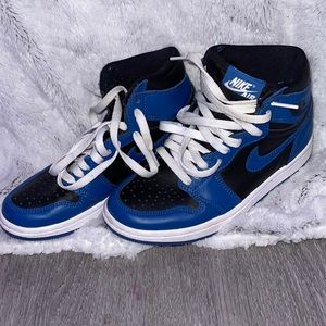 Air Jordan 1 retro og high no creases, original box, laces 4.5 men’s 6 Womens